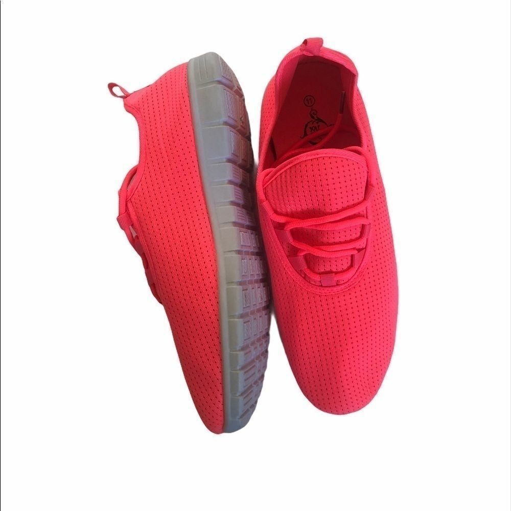 Solemates